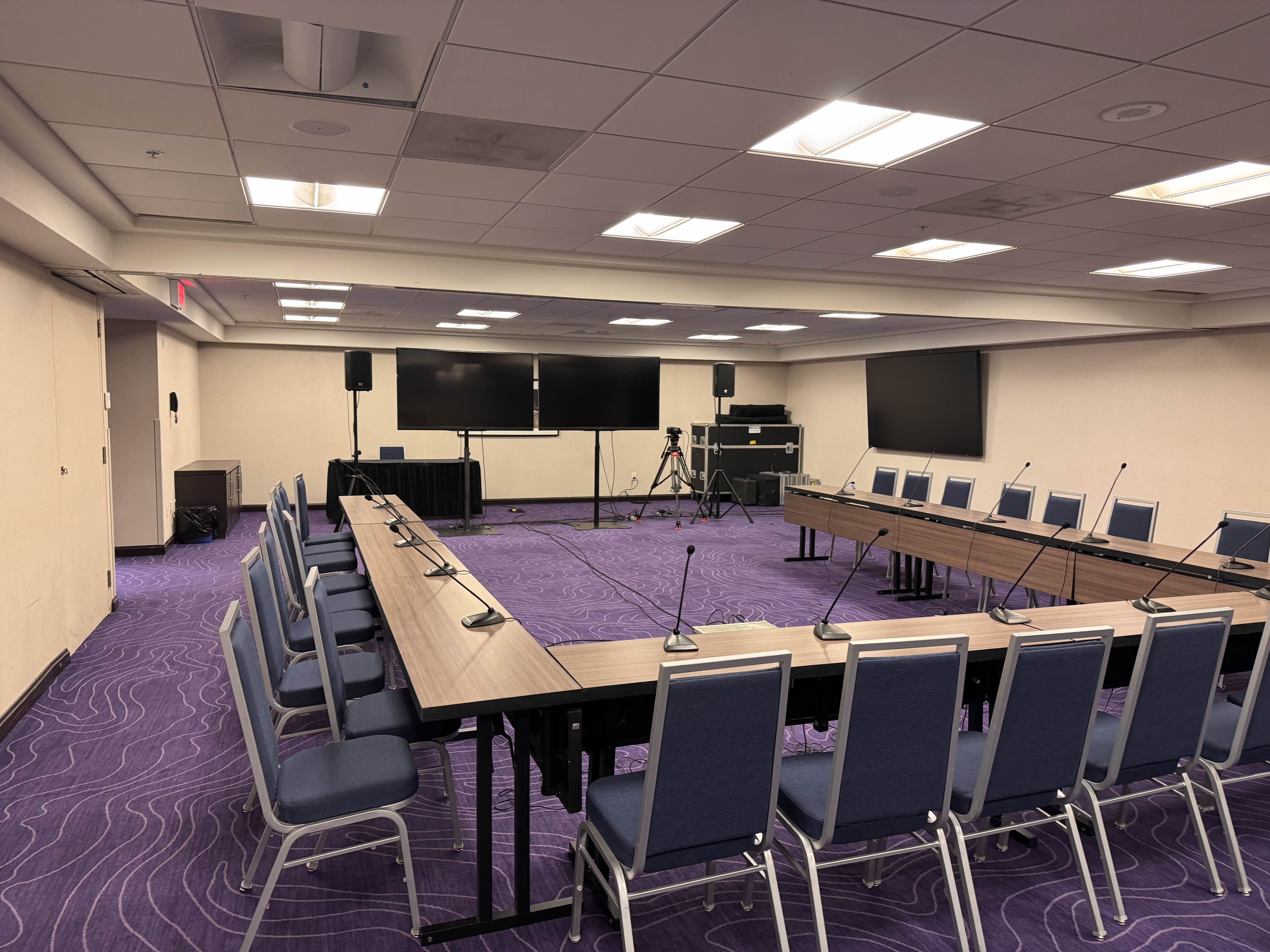 Salle de conférence équipée pour interprétation